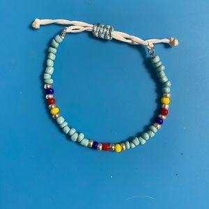 Super cute beaded bracelet - adjustable